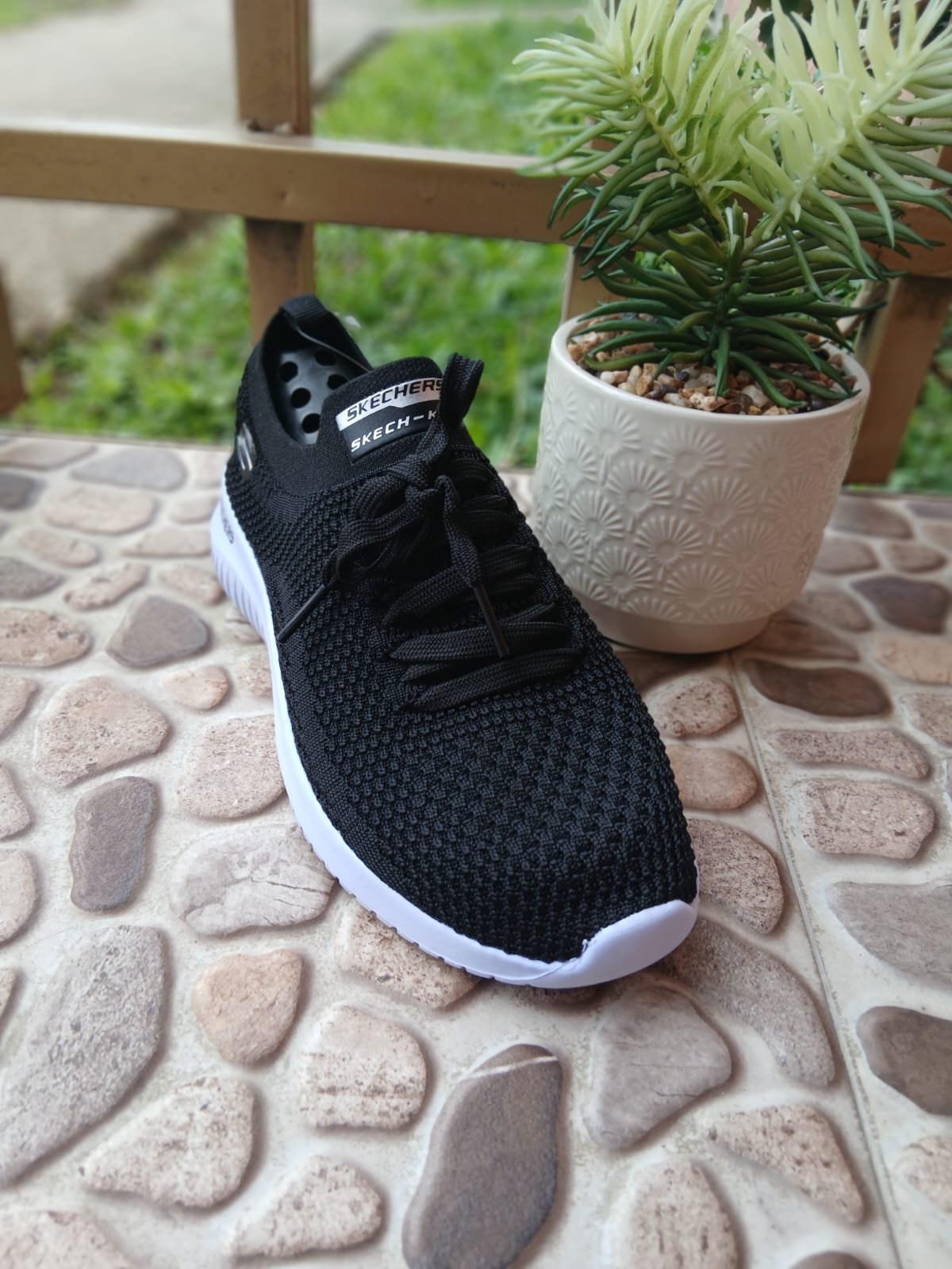 Skechers Ultra Flex Negras - Imagen 3